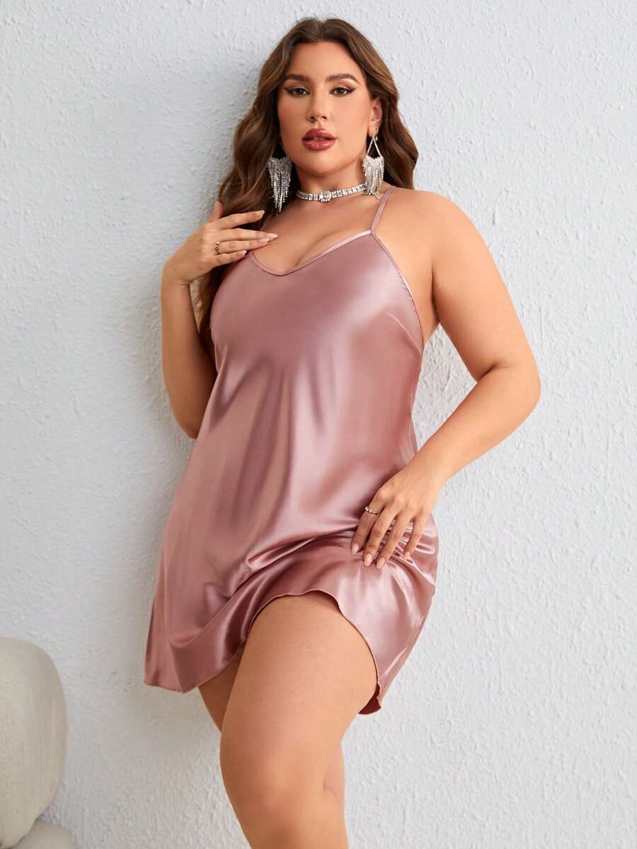 Plus Size Thin Solid Color V-Neck Sexy Cami Nightdress - Pink - View 1