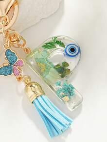 1入組女性可愛的p字母蝴蝶流蘇鑰匙扣與人造花、樹脂和玻璃眼吊墜,可將車鑰匙、手提包裝飾