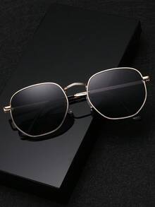 1 件时尚女士复古金属时尚眼镜，适合驾驶、旅行、拍照和服装搭配