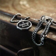 1條時尚不鏽鋼盒鏈項鍊,配以25*25毫米復古圓形指南針設計吊墜,黑色裝飾,適用於女性/男性 - 復古銀色 - 查看 4