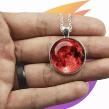 Collar De Luna Llena Brillante Brilla En La Obscuridad 3d - Rojo - Ver 4
