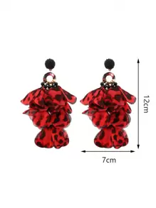 1pair Fashionable Handmade Beaded Lace Petal Shaped Pendant Earrings For Women
