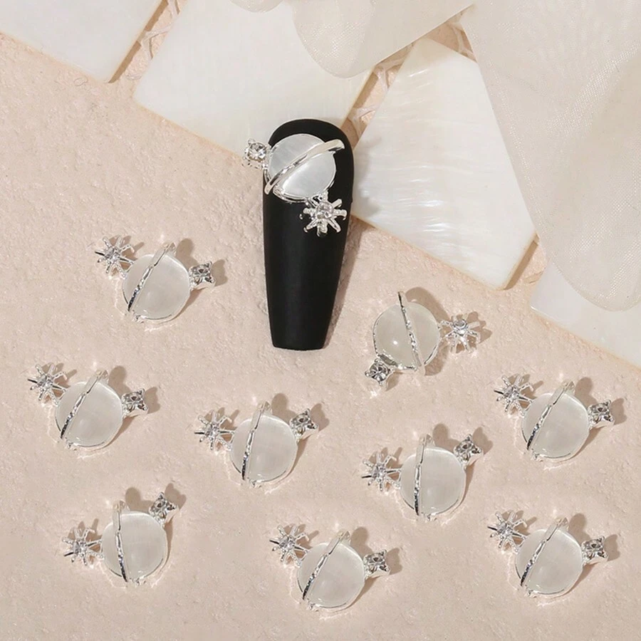 10 件银色太阳和星星合金美甲装饰