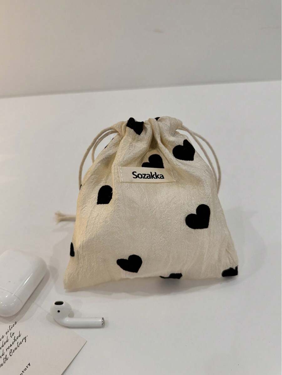 心形图案抽绳收纳袋 小香槟色杂物收纳袋 便携式洗漱包 耳机收纳袋 抽绳袋 礼品袋 糖果袋 派对袋 糖果袋 心形心形印花 情人节 情人节 情人节礼物 女性礼物 女孩礼物 女友礼物 心形收纳袋 情人节