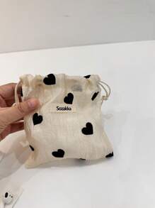 心形图案抽绳收纳袋 小香槟色杂物收纳袋 便携式洗漱包 耳机收纳袋 抽绳袋 礼品袋 糖果袋 派对袋 糖果袋 心形心形印花 情人节 情人节 情人节礼物 女性礼物 女孩礼物 女友礼物 心形收纳袋 情人节