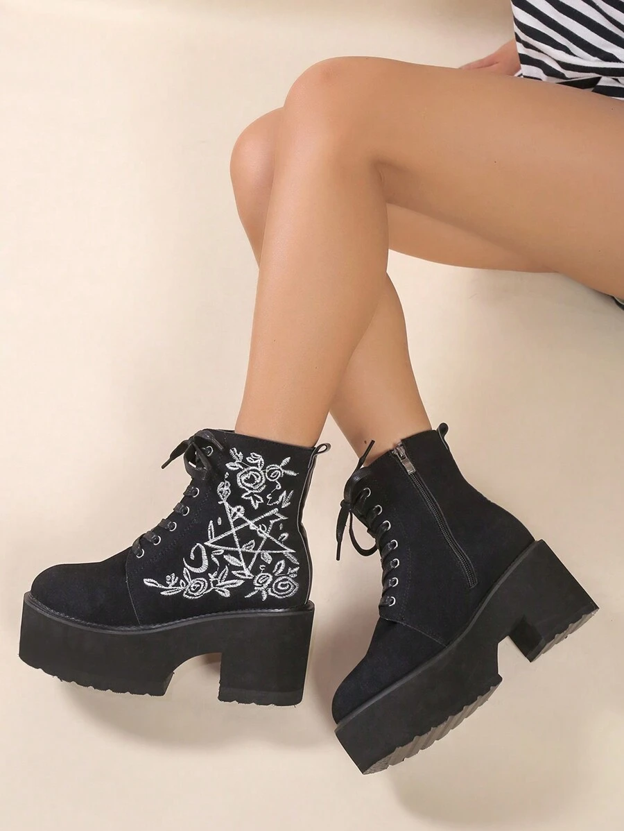 哥德式刺繡天鵝絨短靴、黑色厚底厚底靴 - 黑色 - 查看 1