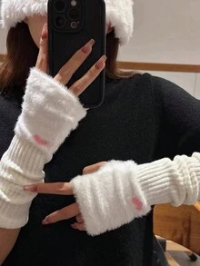 1對女士針織保暖臂套,帶有毛絨心形拼接設計,長半袖適合秋冬日常穿著。
