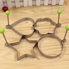 4入組不銹鋼煎蛋模具套裝,包含心形煎餅模具和煎蛋圈模具,適用於烹飪