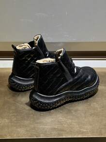 新款冬季女士保暖休闲弹力一脚蹬短靴，保暖内衬和厚橡胶鞋底