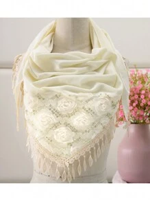 1 Khăn quàng tam giác thêu hoa hồng & tua rua có công dụng kép dành cho nữ, trang trí đầu quấn dành cho người lớn, thích hợp để sử dụng hàng ngày vào mùa thu và mùa đông - Màu be - Xem 1