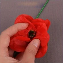 1 件情人節派對用品。無需打火機液體就能點燃玫瑰的表演道具 - 紅色 - 查看 4