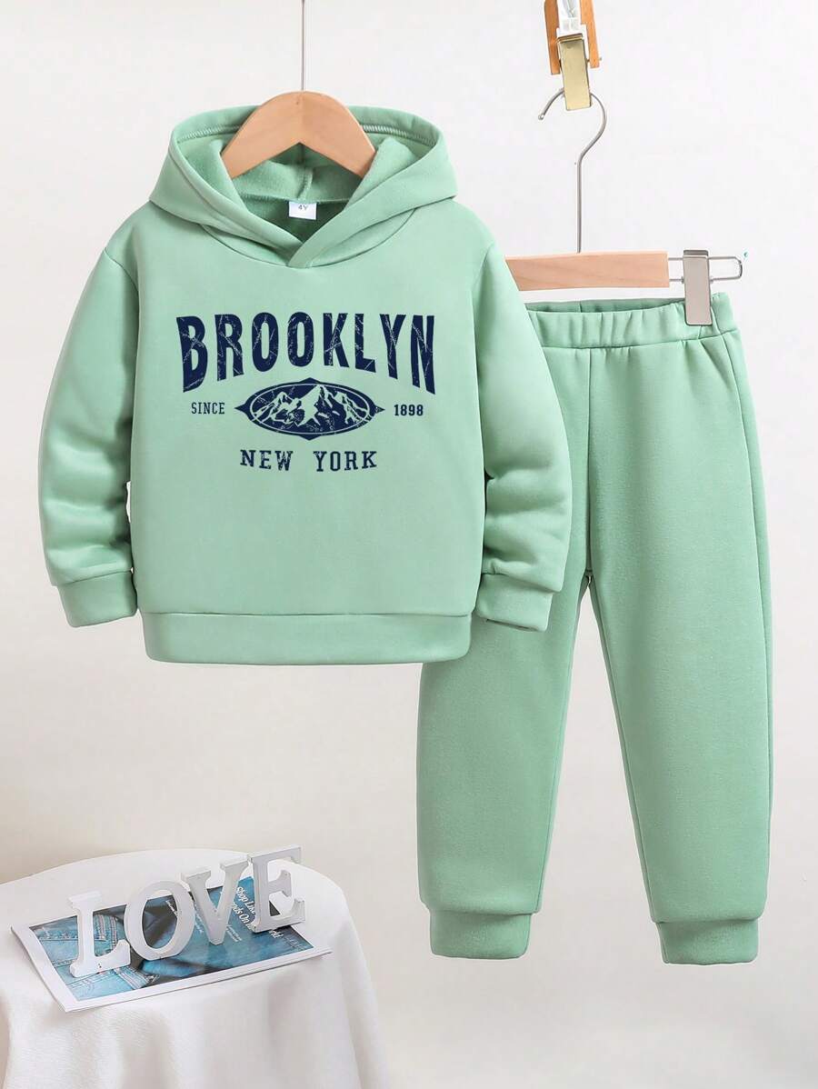 Chàng trai trẻ Ấm áp Hoodie Và Quần thể thao  Với In thư - màu xanh lá - Xem 1