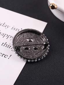 1pc Stylish Round Face Design High-end Unisex Alloy Brooch Suitable For Daily Wear - Baby Pink - View 3