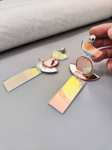 1對時尚亞克力幾何長耳環,具有鏡像全息效果,適合女性的藝術節、音樂節、演出和日常穿著