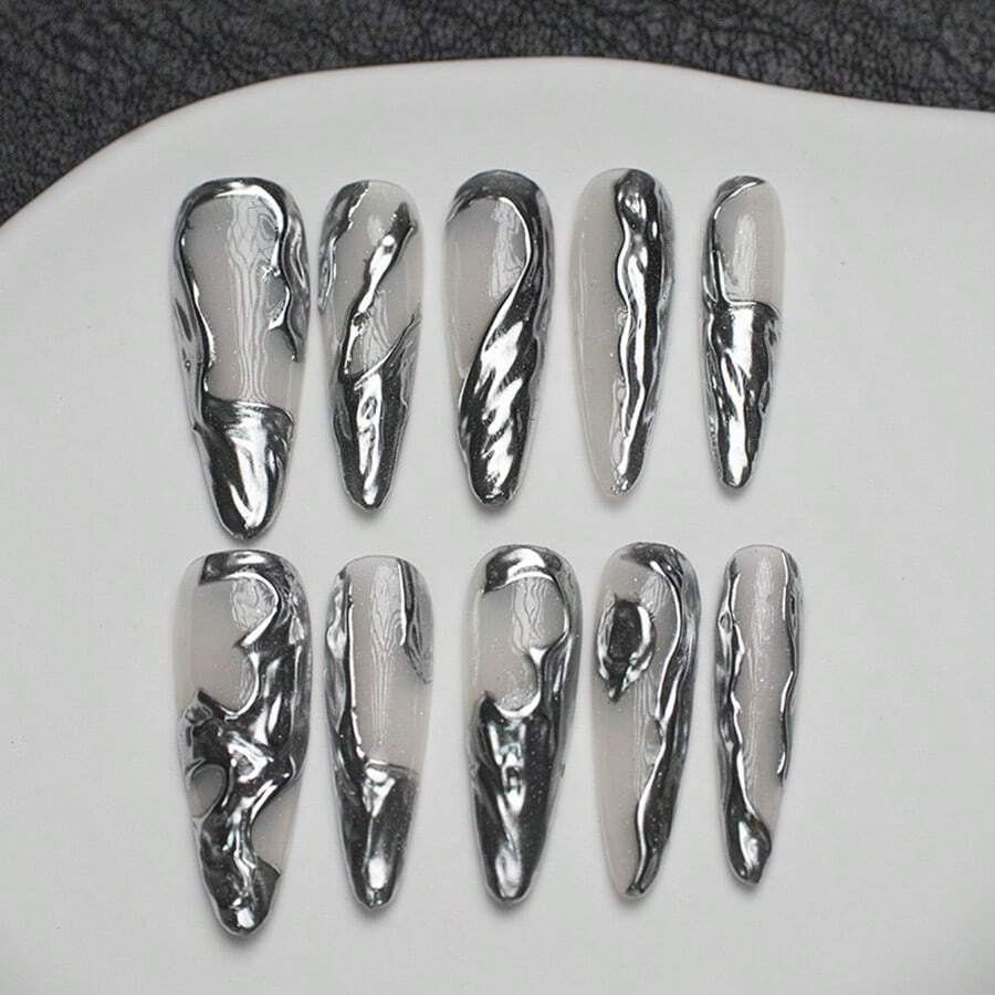 Y2K Artificial Full Cover Diy Shiny Fake Nails Set (10pcs/Bag) With Tool Kit For Women, Including Long Pointed Shape Handmade Nail Set. The Creamy White Metallic Material Plate Comes With Asymmetric Three-Dimensional Metallic Design, Suitable For Daily And Party Wear. Press On Nails Nail Supplies