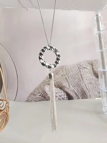 Fashionable & Versatile Women's Long Sweater Chain - Black and White - View 4