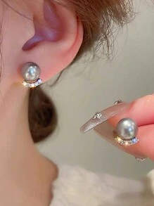 1pair French Minimalist Small & Luxurious Design Women's Everyday Fashionable Faux Pearl Stud Earrings For Date - Grey - View 2