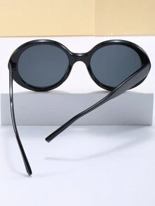 1 对女士灰色镜片黑框圆形时尚眼镜，带铆钉装饰，时尚 Y2k 风格，适合日常佩戴、驾驶、海滩、旅行、街头摄影、派对、时装秀