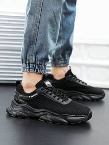 男士舒適純色字母圖案前綁跑鞋,輕量級運動戶外運動鞋 - 黑色 - 查看 10