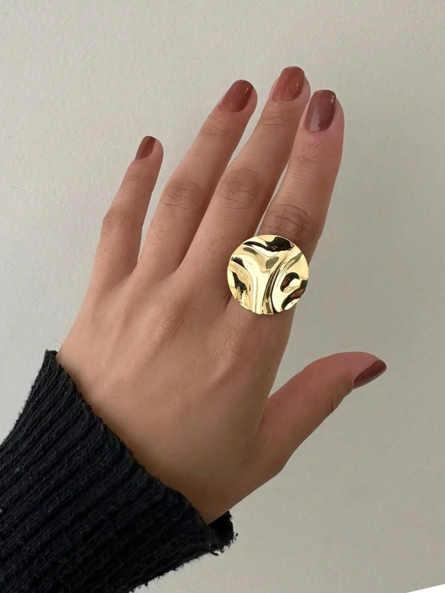 Anel Redondo Martelado Amassado Ajustável Banhado Dourado - Dourado - Visão 1