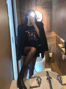 1對抗勾設計黑色蝴蝶網襪衣,適合女性