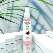 120ml玫瑰金縷梅臉部爽膚水,含大馬士革玫瑰花水精華,滋潤並緊致肌膚,收縮毛孔,適合面部和身體使用