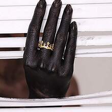 1只時尚的925純銀國王皇冠造型戒指,男女皆宜,日常佩戴