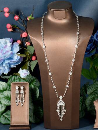 1套柔軟的立方氧化鋯花式流蘇裝飾珠寶套裝,適合女性訂婚穿著