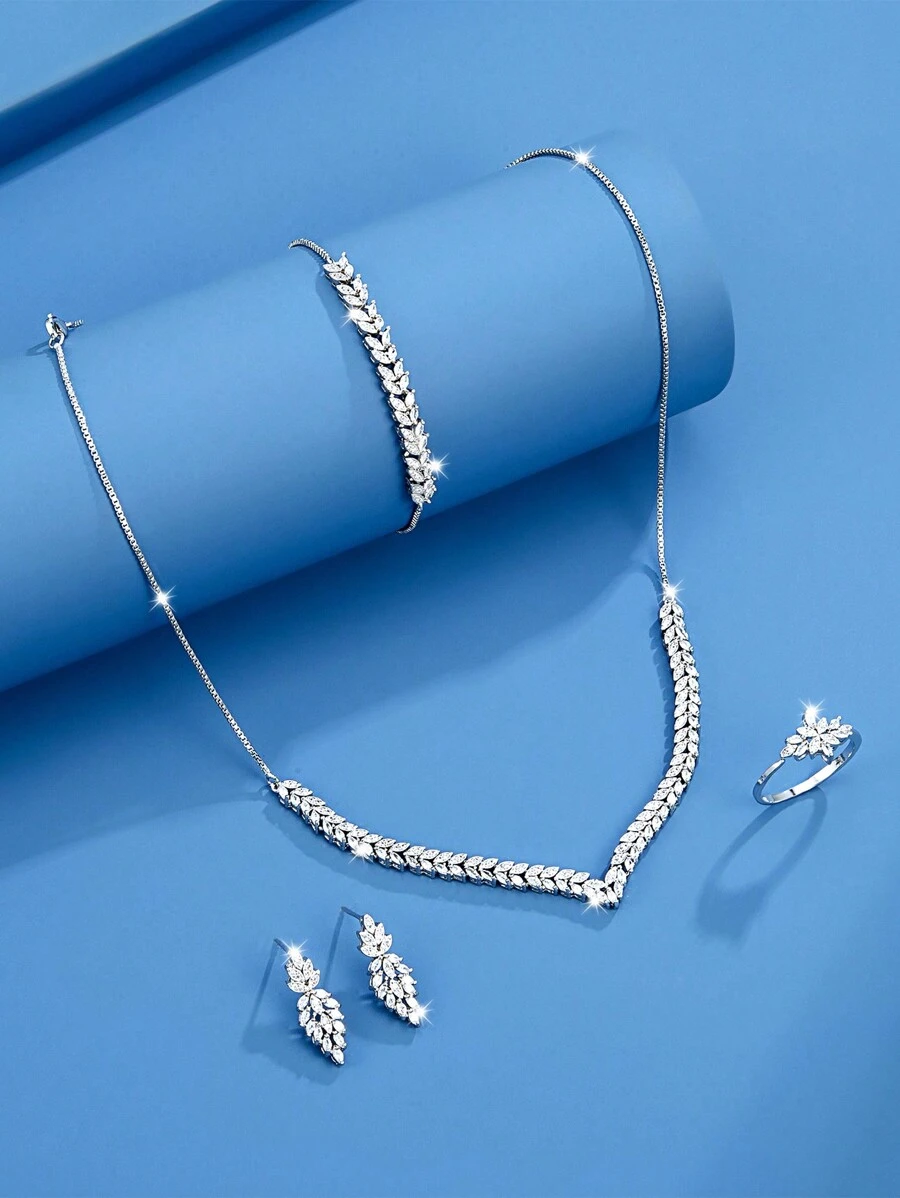 DV JEWELRY Bộ trang sức co giãn 5 món - Dây chuyền, vòng tay, hoa tai, nhẫn hở mạ vàng trắng Cubic Zirconia sang trọng, Bộ trang sức thanh lịch dành cho nữ, Quà tặng cho ngày hẹn hò, tiệc tùng, kỷ niệm, Có hộp quà tặng - Bạc - Xem 1