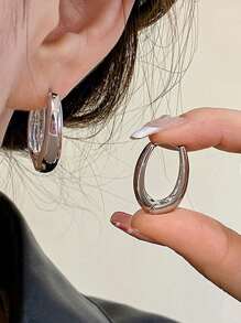 1pair Glossy Metallic Geometric Oval Shape U Hoop Earrings For Women Vintage - Antique Silver - View 2