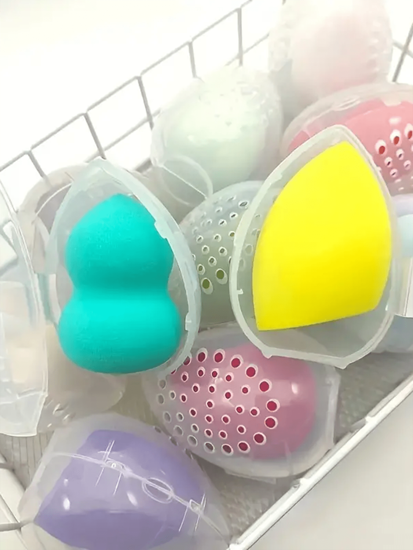 1pc Eggshell Shaped Beauty Blender Storage Case, Dualuse For Wet And