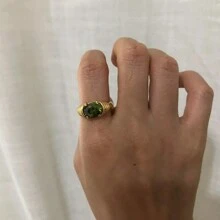 Fashionable Unisex 18K Golden Plated Stainless Steel Retro Spiral Ring - green - View 6