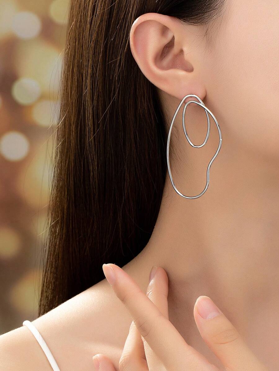 1pair Geometric Human Body Shaped Fashionable Metallic Wire Earrings - Silver - View 1