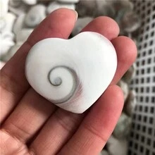 1入流行的白色貝殼心形和圓形自然礦物水晶寶石,穩定情緒家庭裝飾 - 愛心貝殼1pc - 查看 3