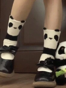 1 雙女式秋冬熊貓設計羊絨中筒襪 - 黑與白 - 查看 1