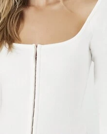 Long-Sleeve Hook-and-Eye Top - 白色 - 查看 4