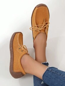 女式平底便鞋,有彈性的捆綁帶,休閒款犁牛肌鞋底適合媽媽穿著