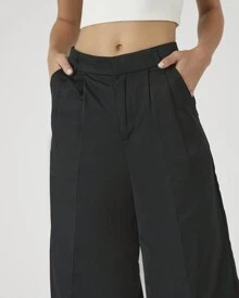 Mid-Rise Ultra Wide-Leg Pants - Black - View 4