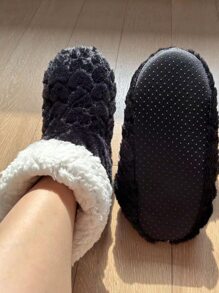 冬天情侶地板襪鞋,成年人加厚&濃烈香調防滑室內靜音拖鞋適用於臥室 - 黑色 - 查看 3