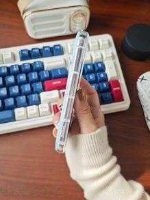 1入組可愛的藍/綠色創意可愛鬼/惡魔白色披風萬聖節怪物INS風格卡通西方模型，透明3D波浪邊緣全包覆防跌落，適用於三星S24/S23/S22/S21/A02/A03/A04/A05/A10S/A20S/A21S/A11/A12/A13/A14/A15/A22/A23/A24/A25/A30/A31/A32/A33/A34/A35/A50/A51/A52/A53/A54/A55/A71/A72/A73/Plus/Ultra/S20FE/FE/S手機殼