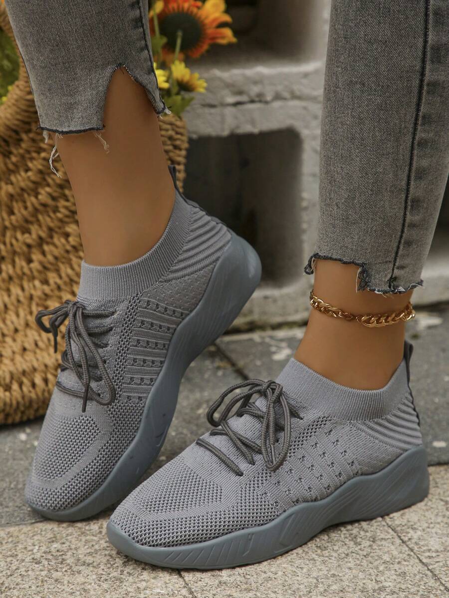 Women's Comfortable Knitted Athletic Shoes Plus Size Low Top Flat Casual Shoes 2023 Autumn New Arrival - Grey - View 1