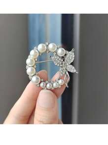 Luxury & Chic Pearl Butterfly Flower Brooch For Fashionable Outfits - Silver - View 7