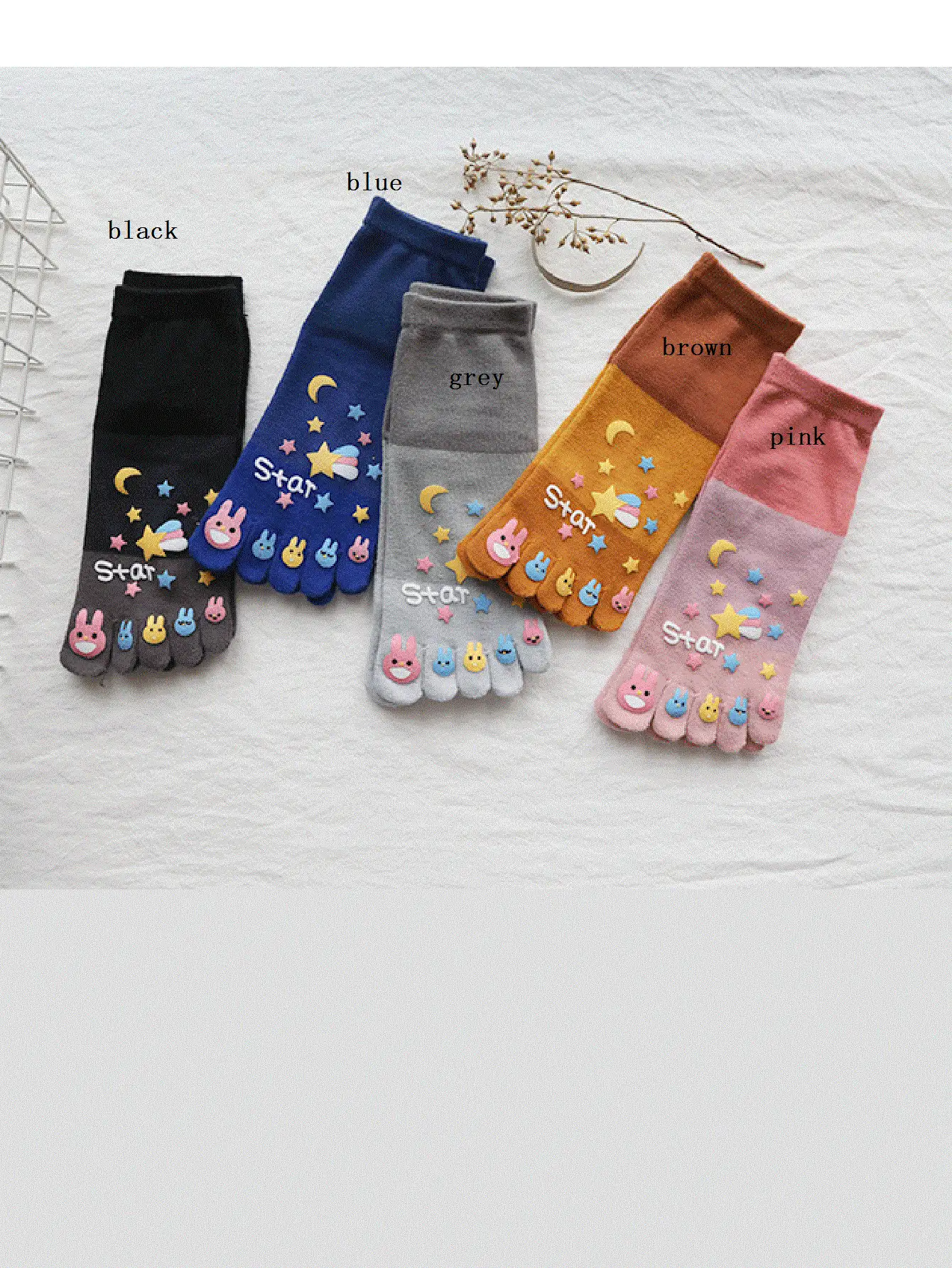 1雙卡通星空兔糖果色女式五指踏管襪,秋冬季節厚實可愛,適合學生和少女,時尚透氣,帶有分趾設計,適合日常穿著