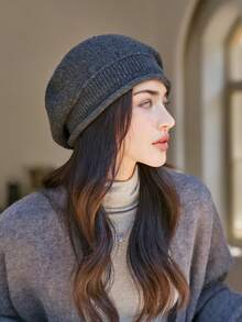 1pc Women's Solid Color Beret Hat For Winter, Windproof And Warm, Retro Artistic Hat For Daily Wear, Suitable For Shopping Or Traveling Vintage