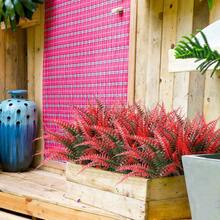 紅色人造植物,仿波士頓蕨,uv防曬假塑料灌木,適用於戶外花園,門廊,窗花裝飾 - 紅色 - 查看 8