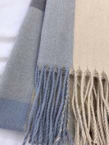 1入格子加厚圍巾女士2023新款秋冬韓版時尚仿羊絨流蘇披肩加厚保暖適用於秋冬日常外出聚會並可送給朋友