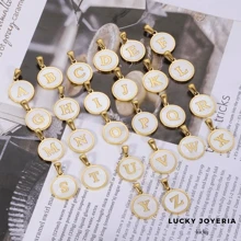 Nuevo Collar Moderno Con Las Iniciales De Las Letras A a Z, Delicado Collar De Cadena Para Mujeres Y Joyería De Moda Con Collar De Gargantilla Y Cadena De Clavícula, Regalo De Collares Una pieza Collar con diseño de letra con diseño de redondo. - Blanco - Ver 6
