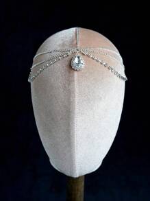 1 Elegant And Fashionable Crystal Water Drop Forehead Necklace