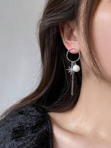 1 Pair Of Stylish And Elegant Cubic Zirconia Inlayed, Eight Pointed Stars, Pearl, Geometric Round Earrings With Long Tassel & Asymmetrical Design, Suitable For Women's Daily, Party, Dating, Travel And Life - Silver - View 3