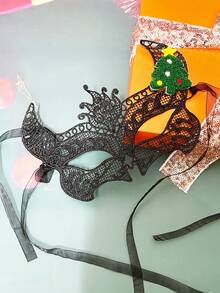 1頂聖誕帽,除了聖誕老人、糖果、雪花、鹿、花之外,還有黑色花邊口罩和面罩